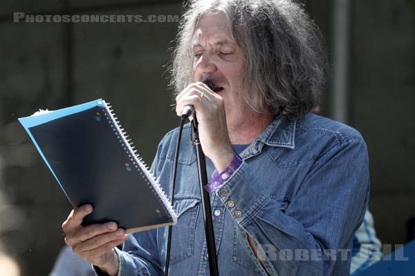 YURI LANDMAN - 2011-05-28 - PARIS - Parc de la Villette - 